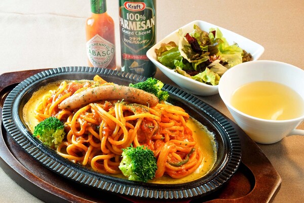 鉄板ナポリタン