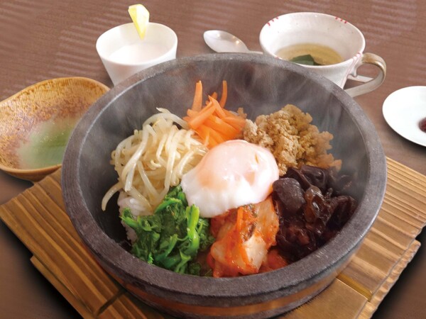 石焼ビビンバ