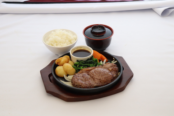 ブラックアンガス牛ステーキ膳